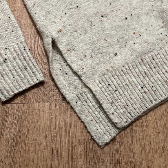 JESSICA SIMPSON | Cowl Neck Oversized Sweater - Picture 4 of 4